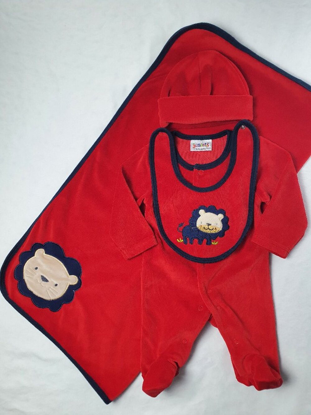 Juniors 4-Piece Lion Fleece Red Set | 3-6 Months